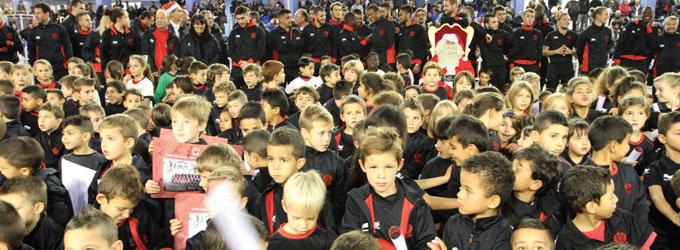 Quand l'OGC Nice endosse le maillot du père Noël !